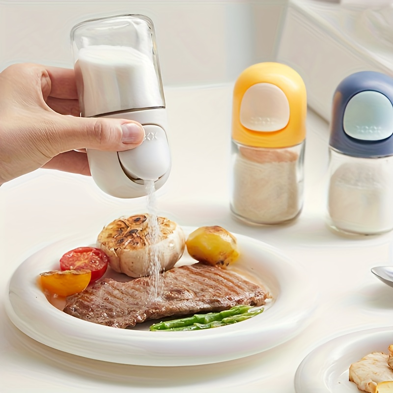 Glass condiment jars with precise measuring devices