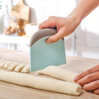 1pc, Plastic Dough Cutter with Soft Handle, Kitchen And Restaurant Use