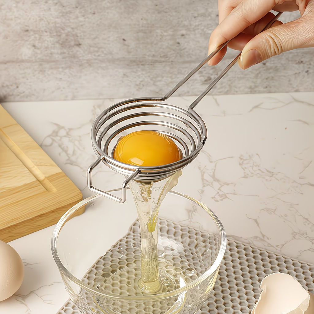1 high-quality stainless steel egg yolk separator