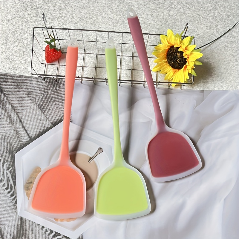 1-pack of heat-resistant translucent silicone spatulas