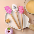 1 Valentine's Day themed silicone scraper