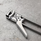1 multifunctional bottle opener and can opener