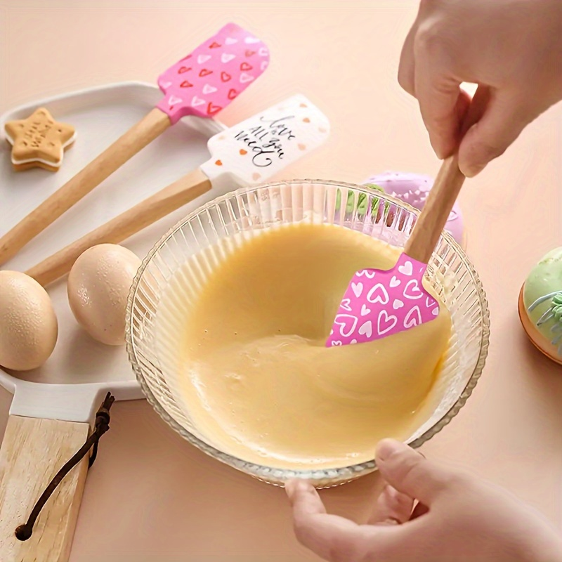 1 Valentine's Day themed silicone scraper